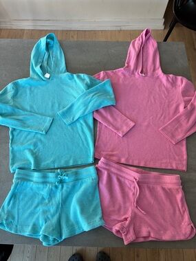 2 Suzette short/hoodie sets